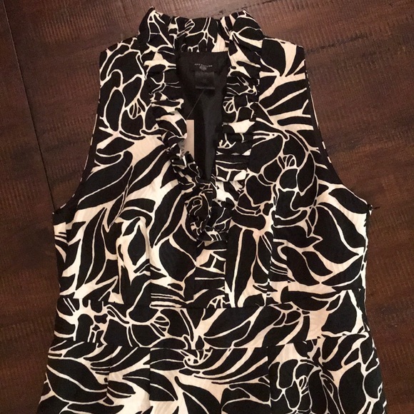 Ann Taylor Dresses & Skirts - ‼️LAST DAY‼️NWT~ Ann Taylor Petite Floral Dress